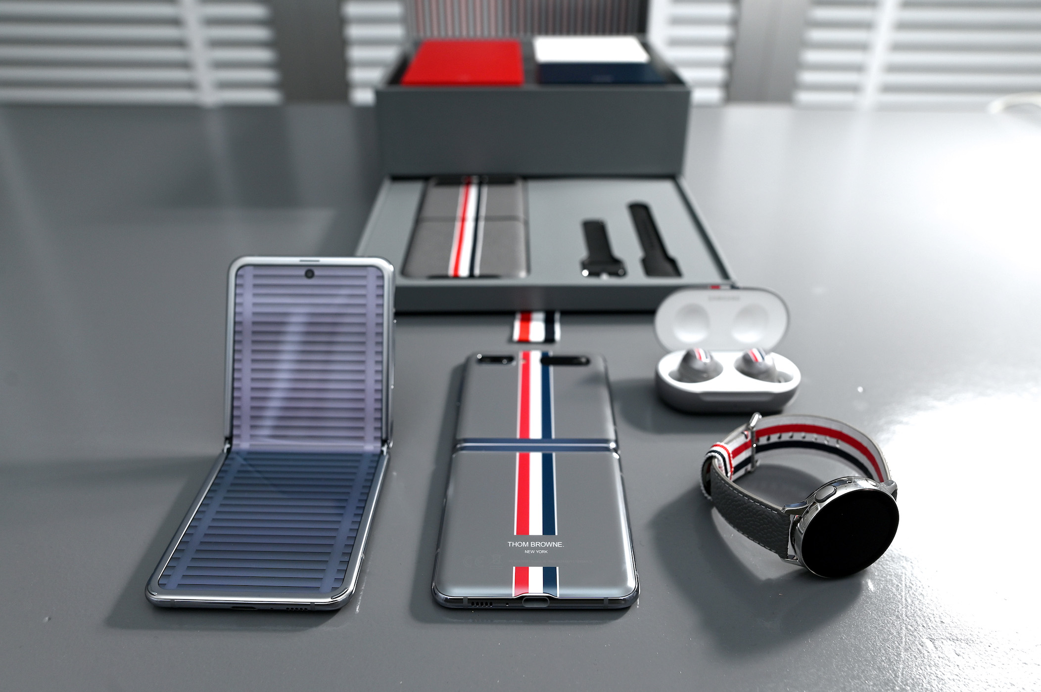Samsung Galaxy Z Flip Thom Browne Edition - Next Connection